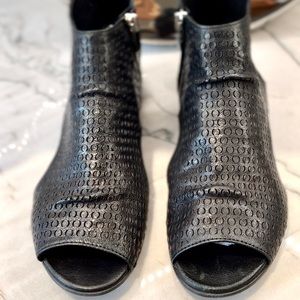 Ron White "Aerika" Antiqued Nappa Leather, Side Zip, Peep Toe Sandals